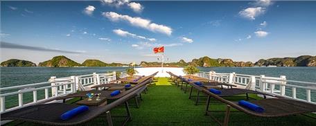 Du ngoạn Vịnh Hạ Long 2 ngày 1 đêm du thuyền Cozy Bay